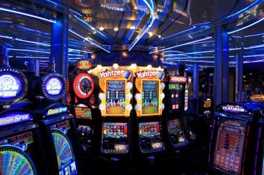 kodejitu4d live blackjack table with HD cameras capturing dealer and card action